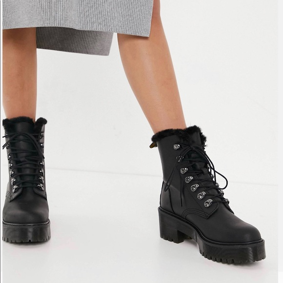 COPY - Dr Martens LEONA FAUX FUR PLATFORM LEATHER BOOTS - Picture 4 of 16